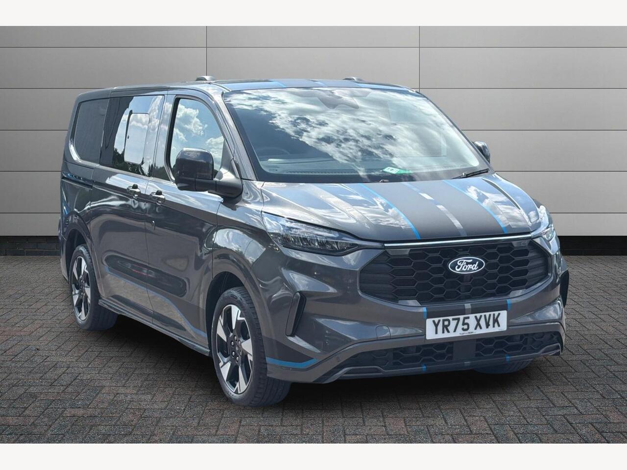 Main listing image - Ford Transit Custom