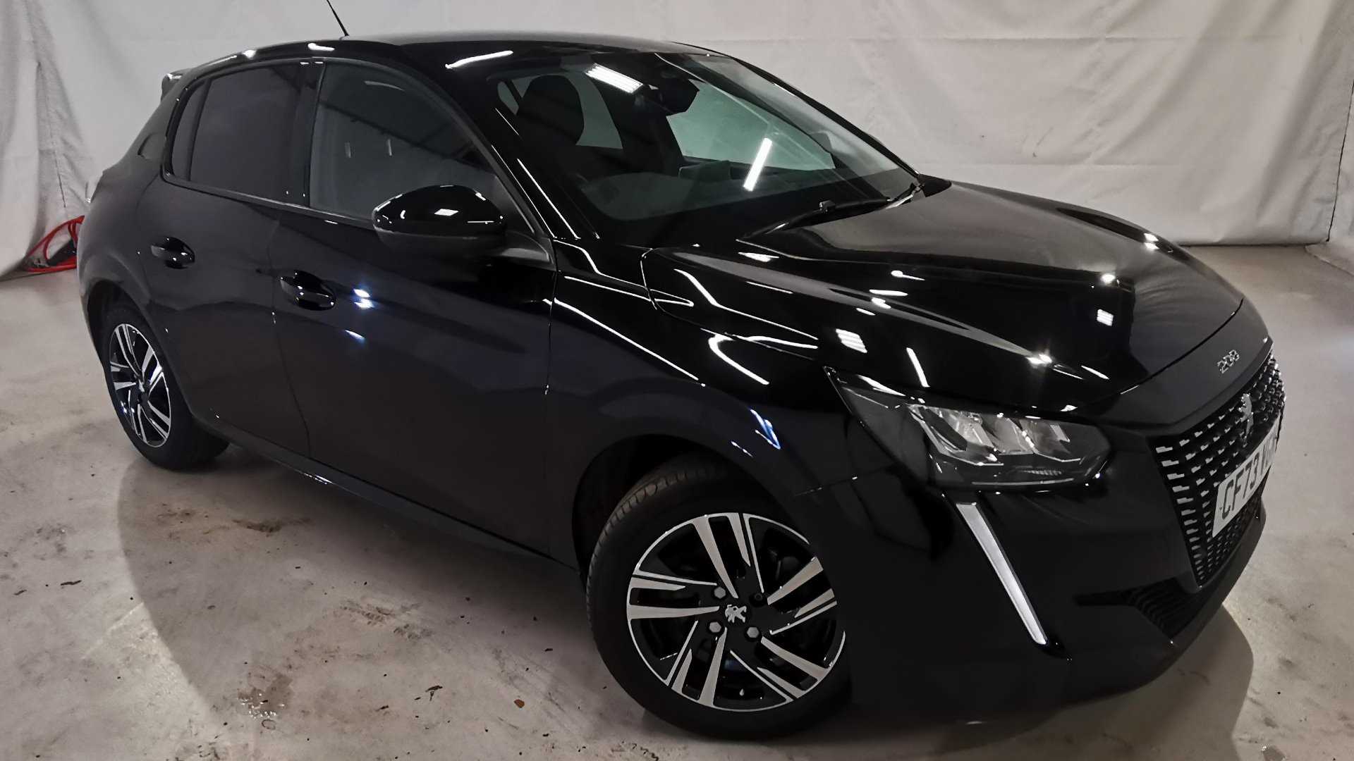 Main listing image - Peugeot 208