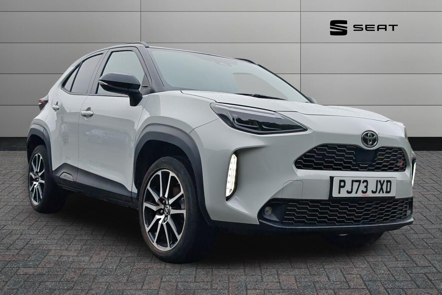 Main listing image - Toyota Yaris Cross