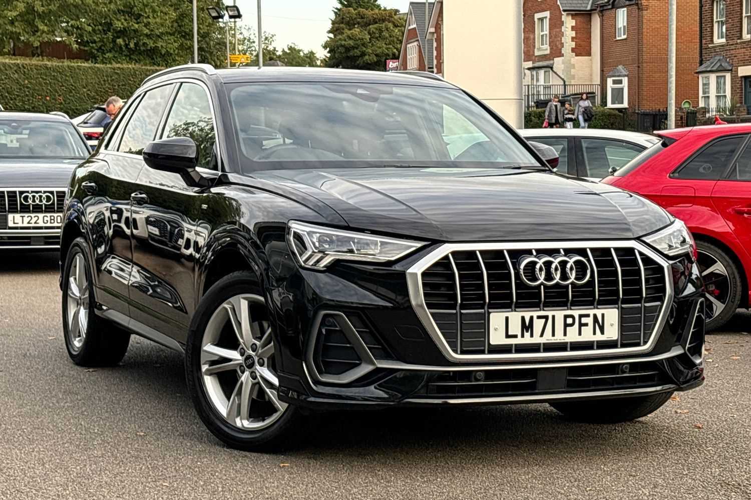 Main listing image - Audi Q3