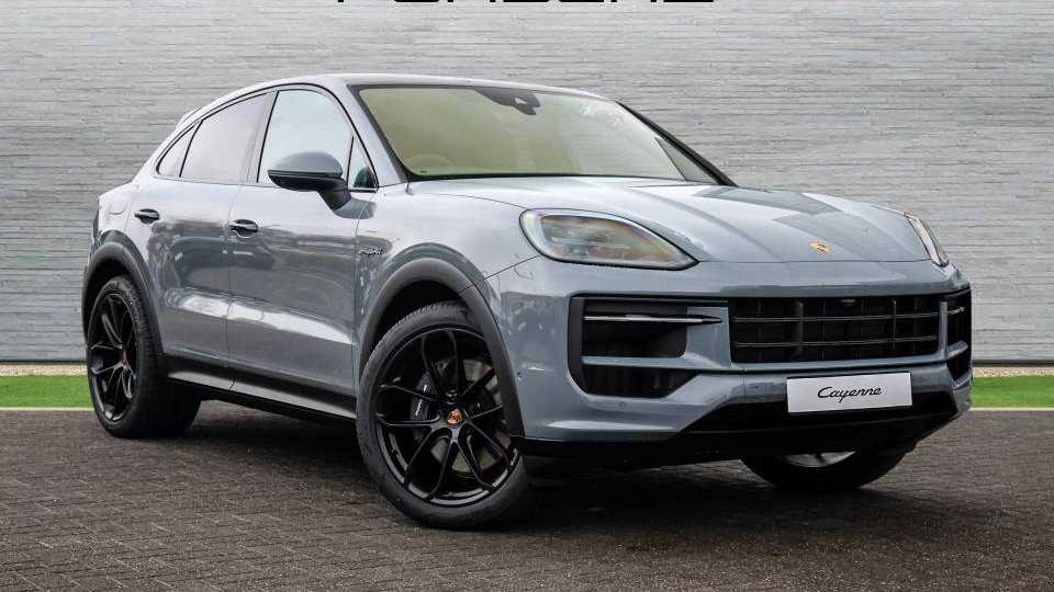 Main listing image - Porsche Cayenne