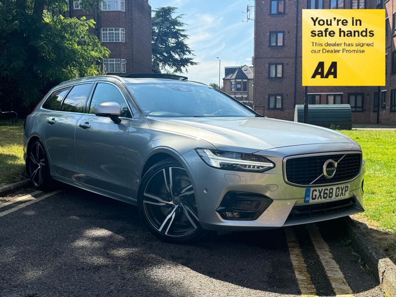 Main listing image - Volvo V90