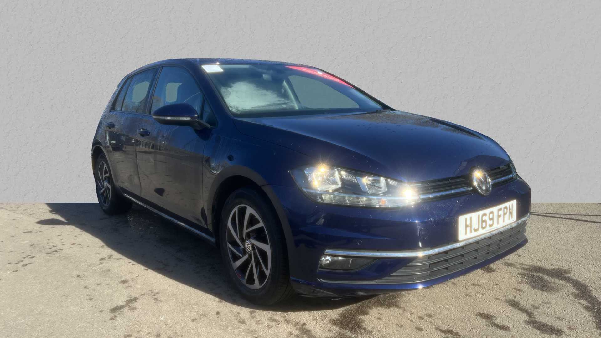 Main listing image - Volkswagen Golf