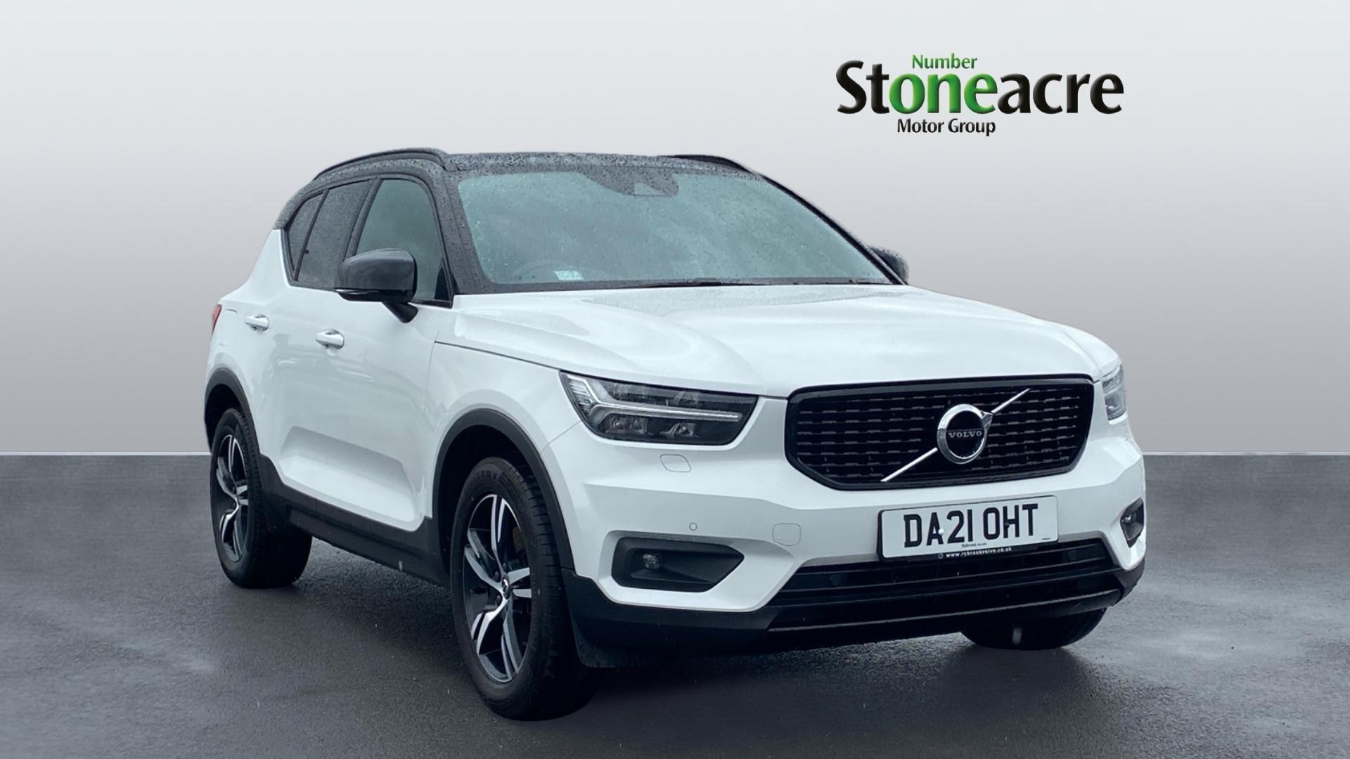 Main listing image - Volvo XC40