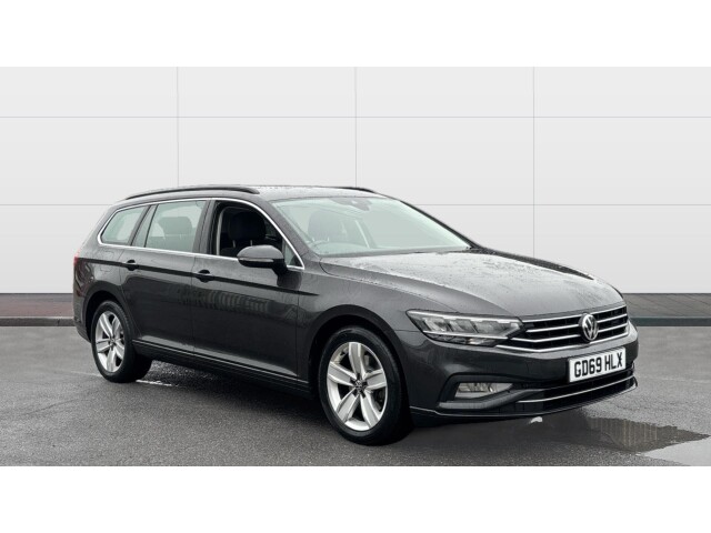 Main listing image - Volkswagen Passat