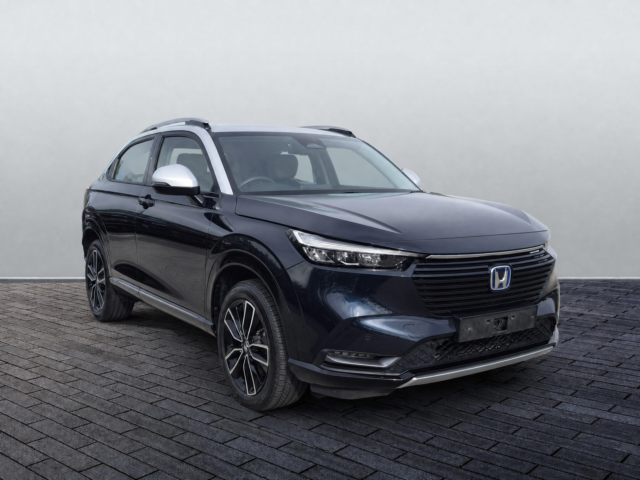 Main listing image - Honda HR-V