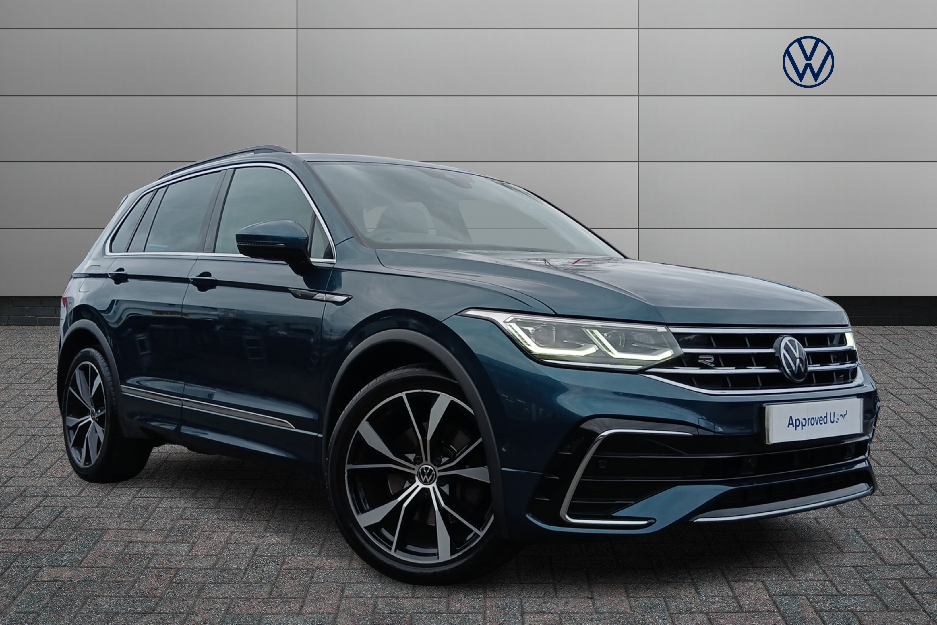 Main listing image - Volkswagen Tiguan