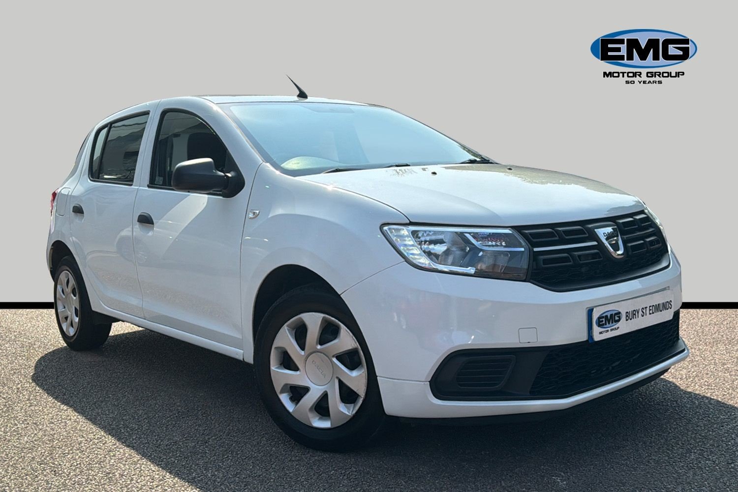 Main listing image - Dacia Sandero