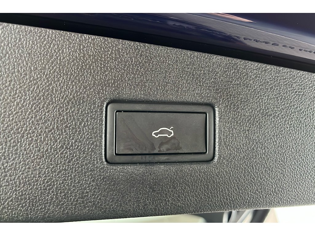 Main listing image - Volkswagen Tiguan Allspace