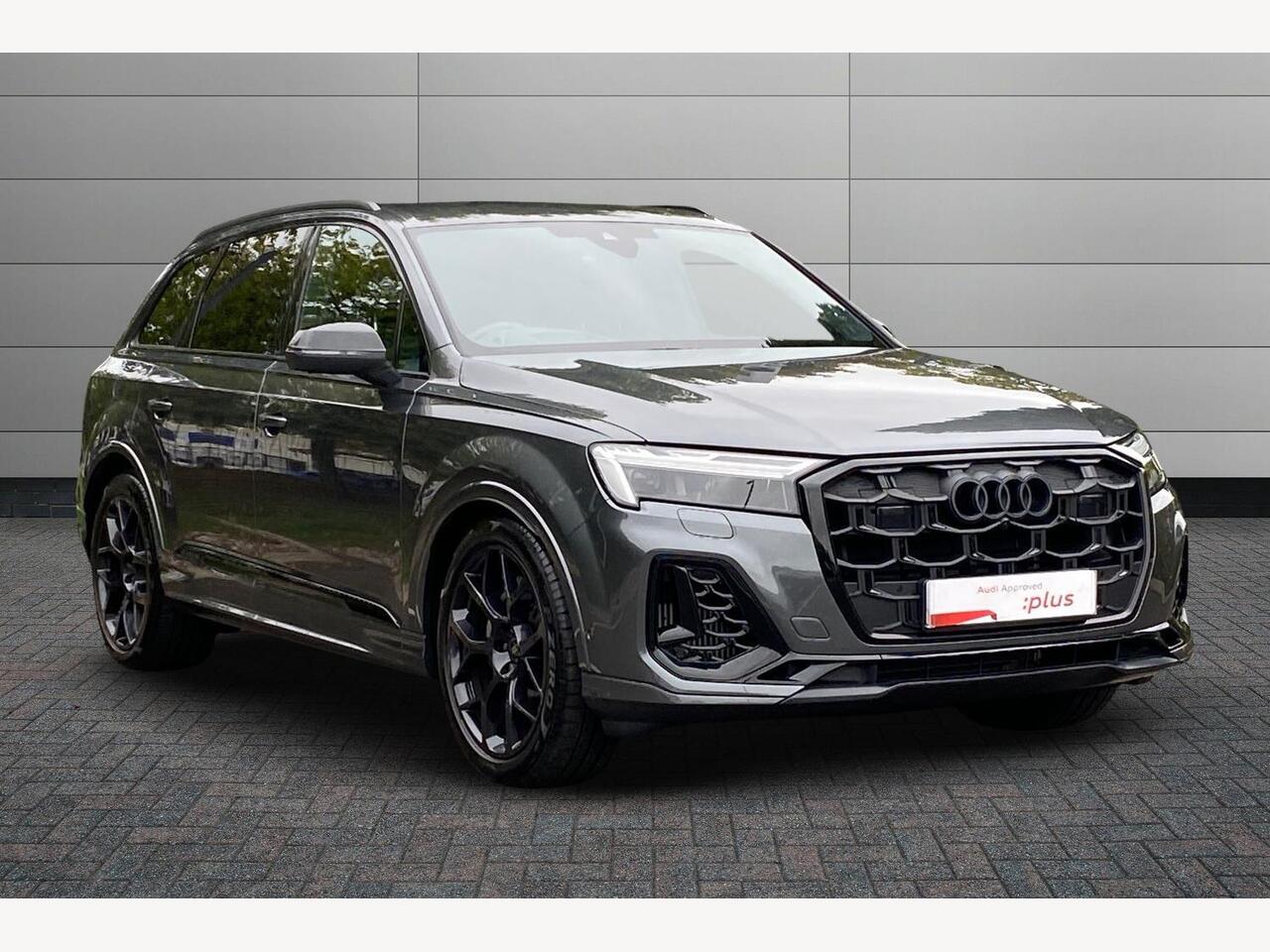 Main listing image - Audi Q7