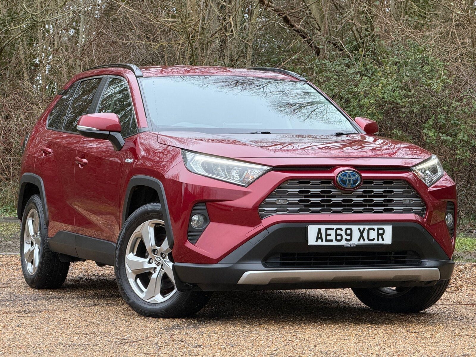 Main listing image - Toyota RAV4