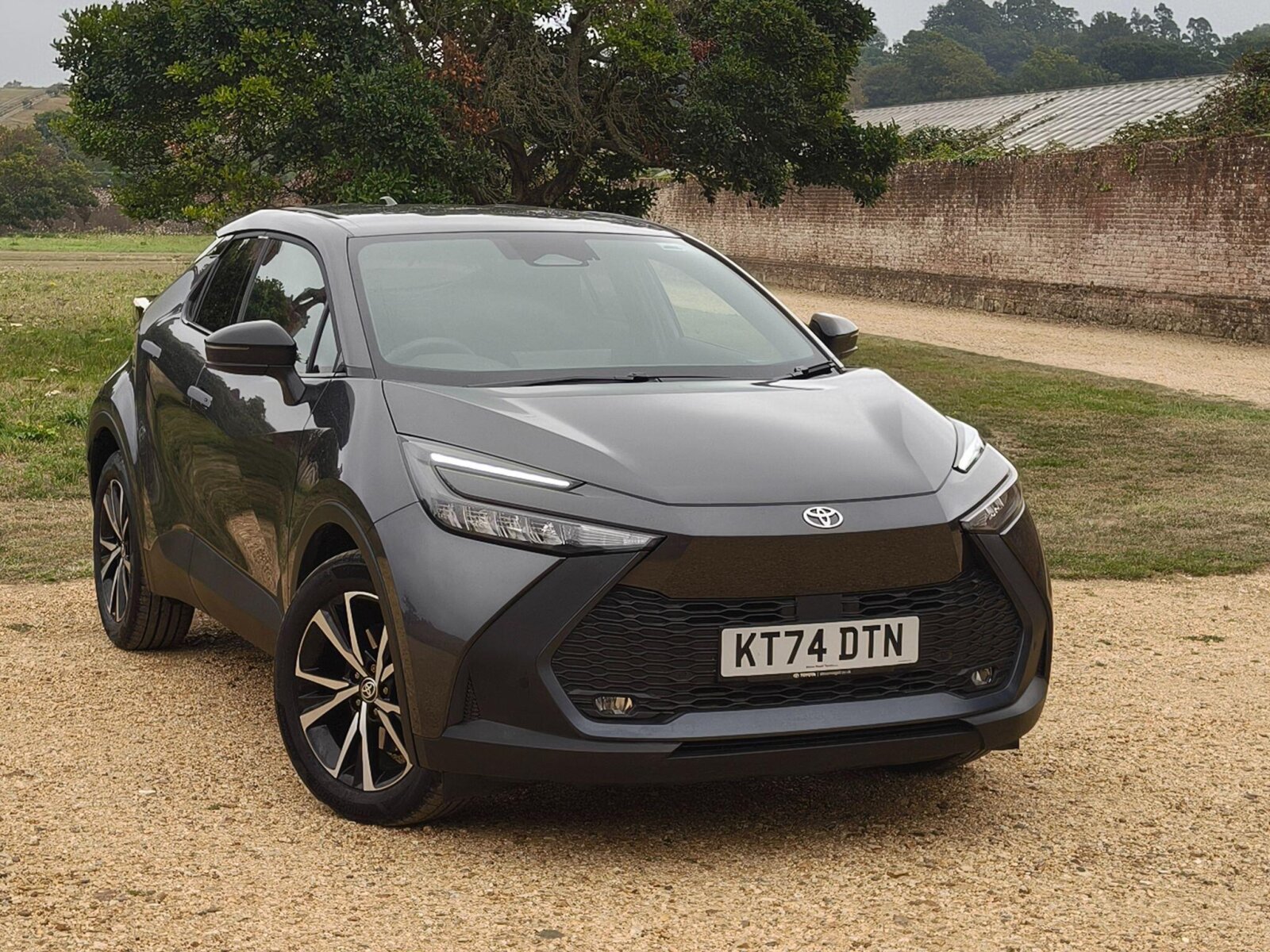 Main listing image - Toyota C-HR