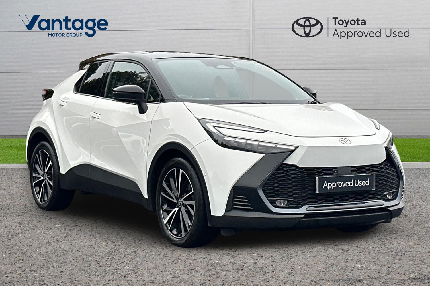 Main listing image - Toyota C-HR