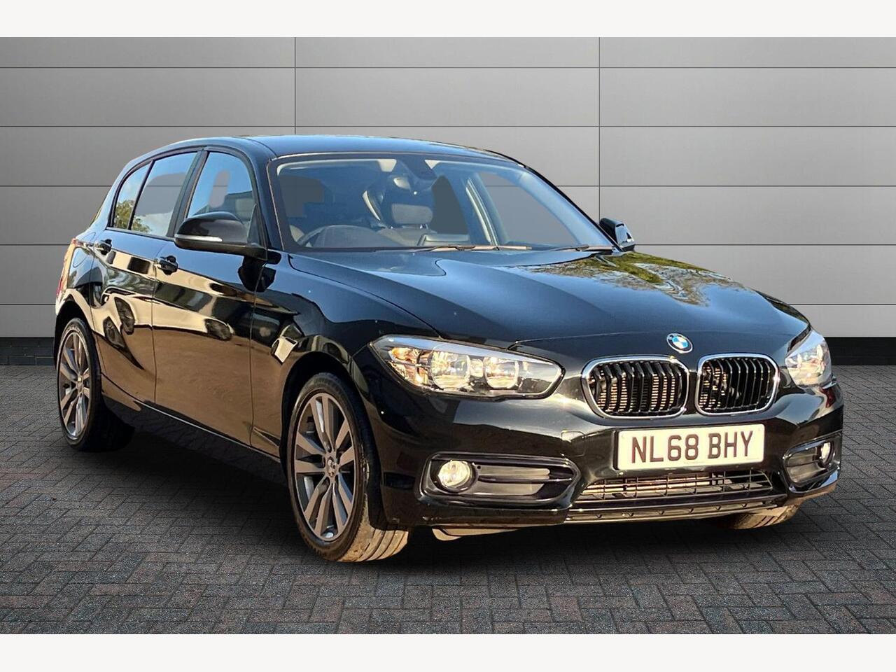 Main listing image - BMW 1 Series