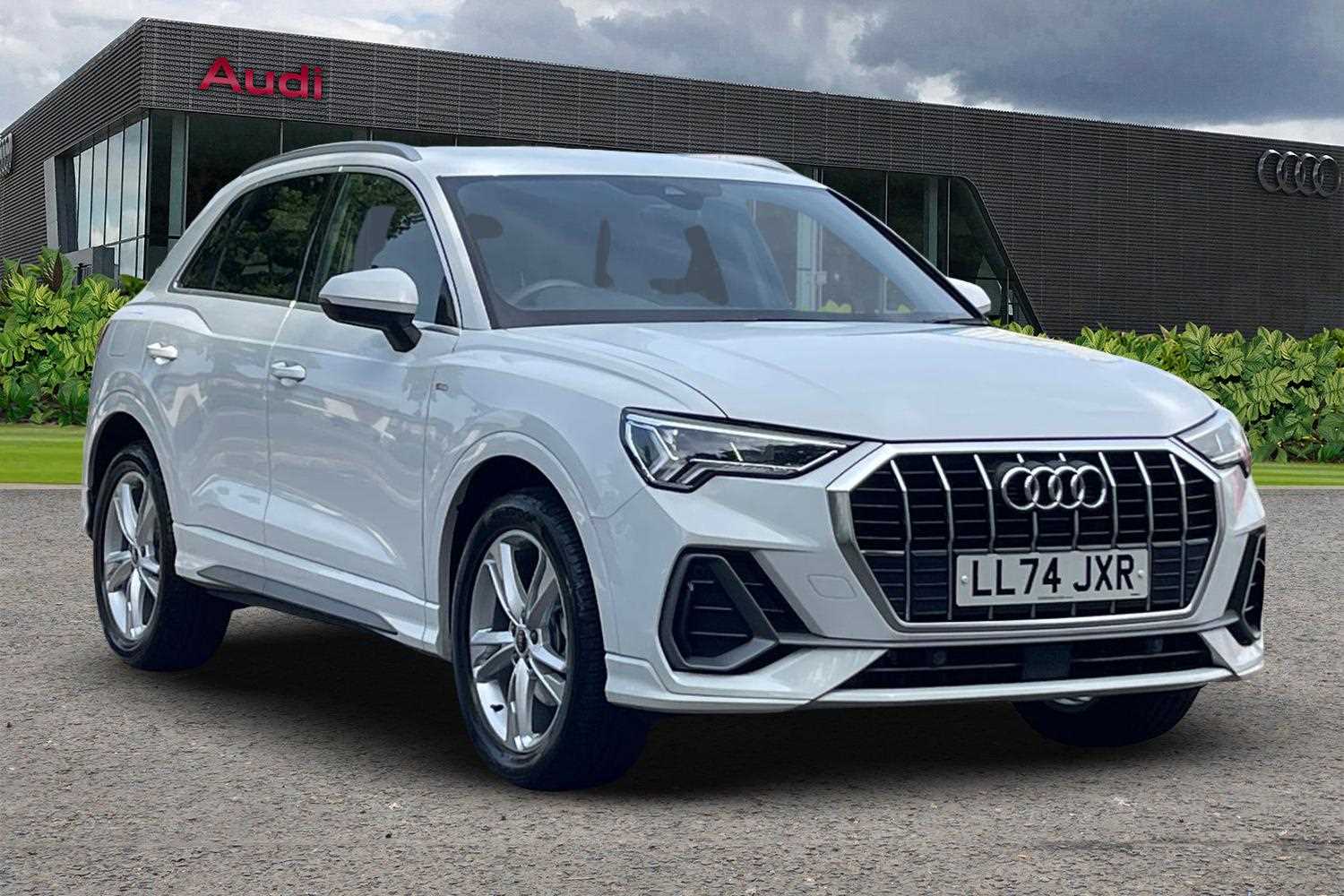 Main listing image - Audi Q3