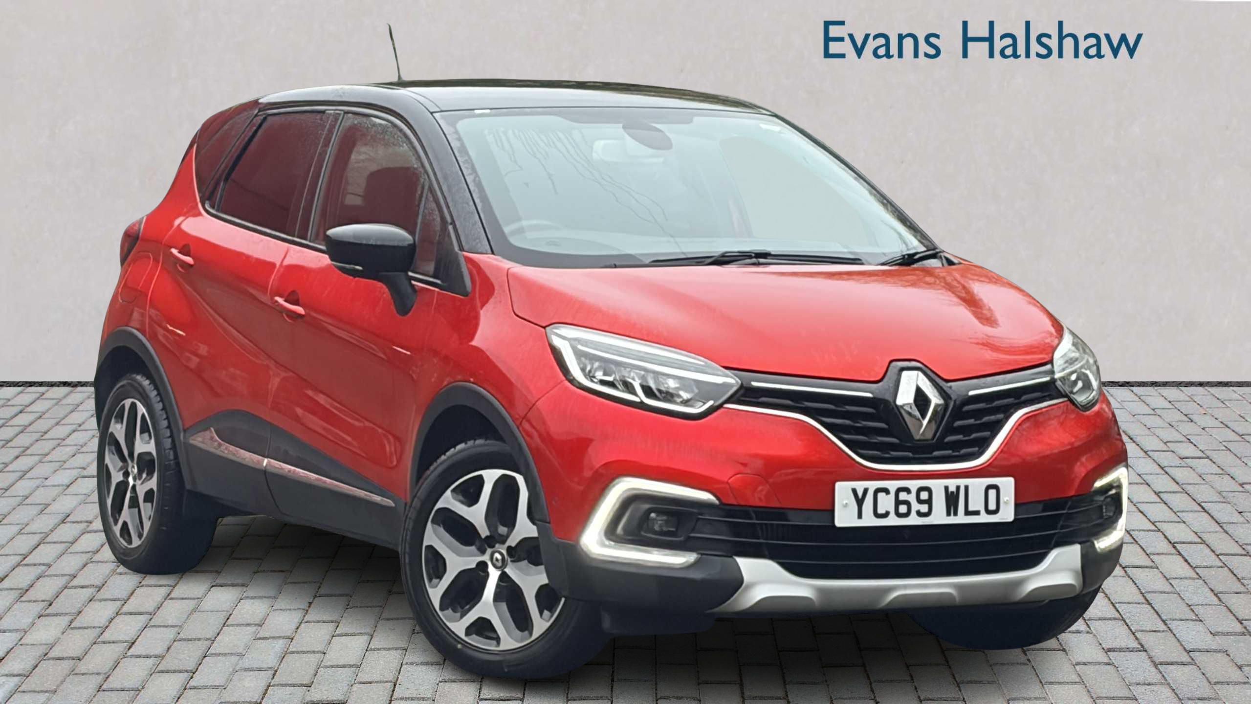Main listing image - Renault Captur