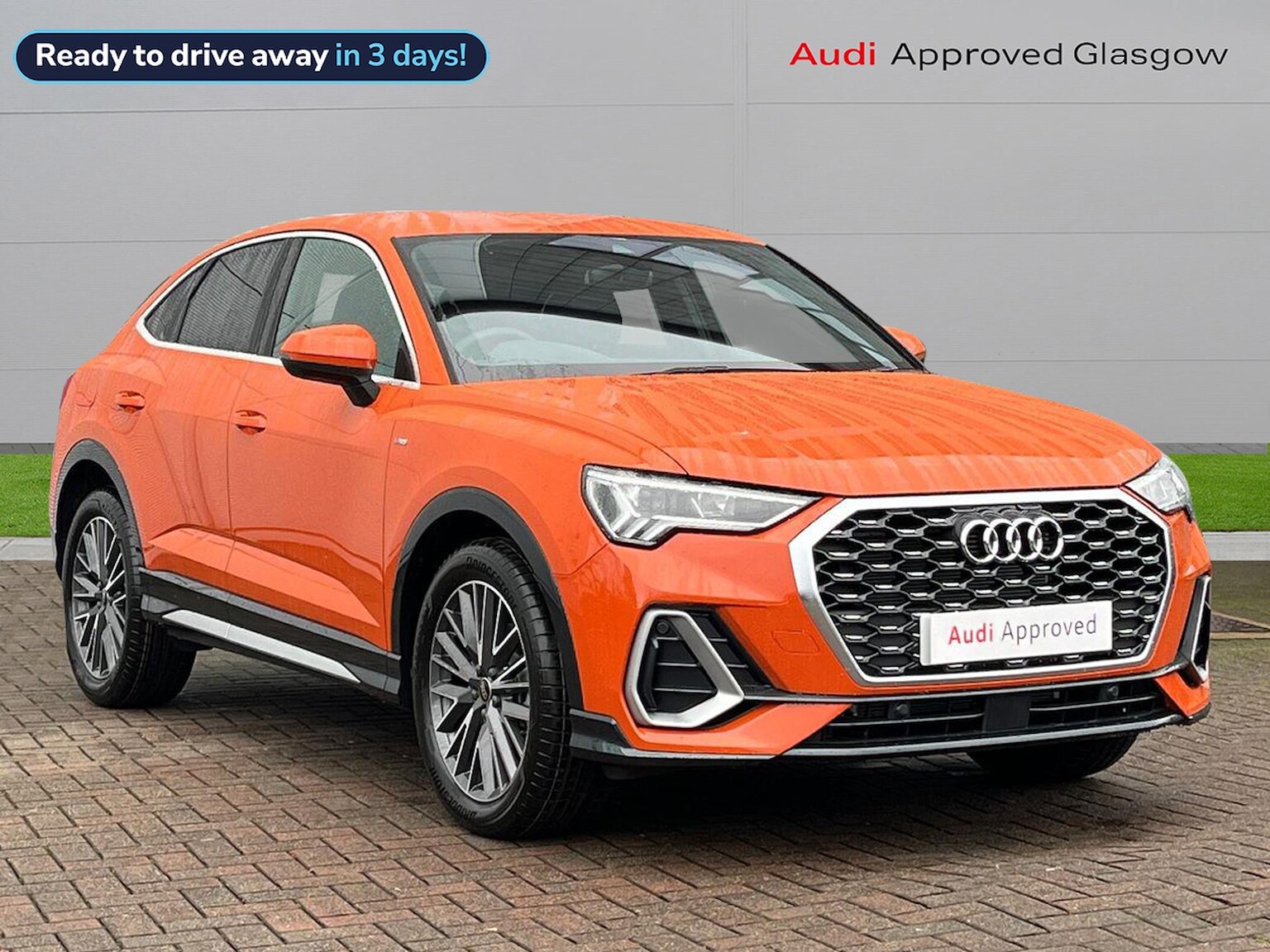 Main listing image - Audi Q3