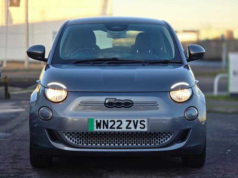 Main listing image - Fiat 500 Electric