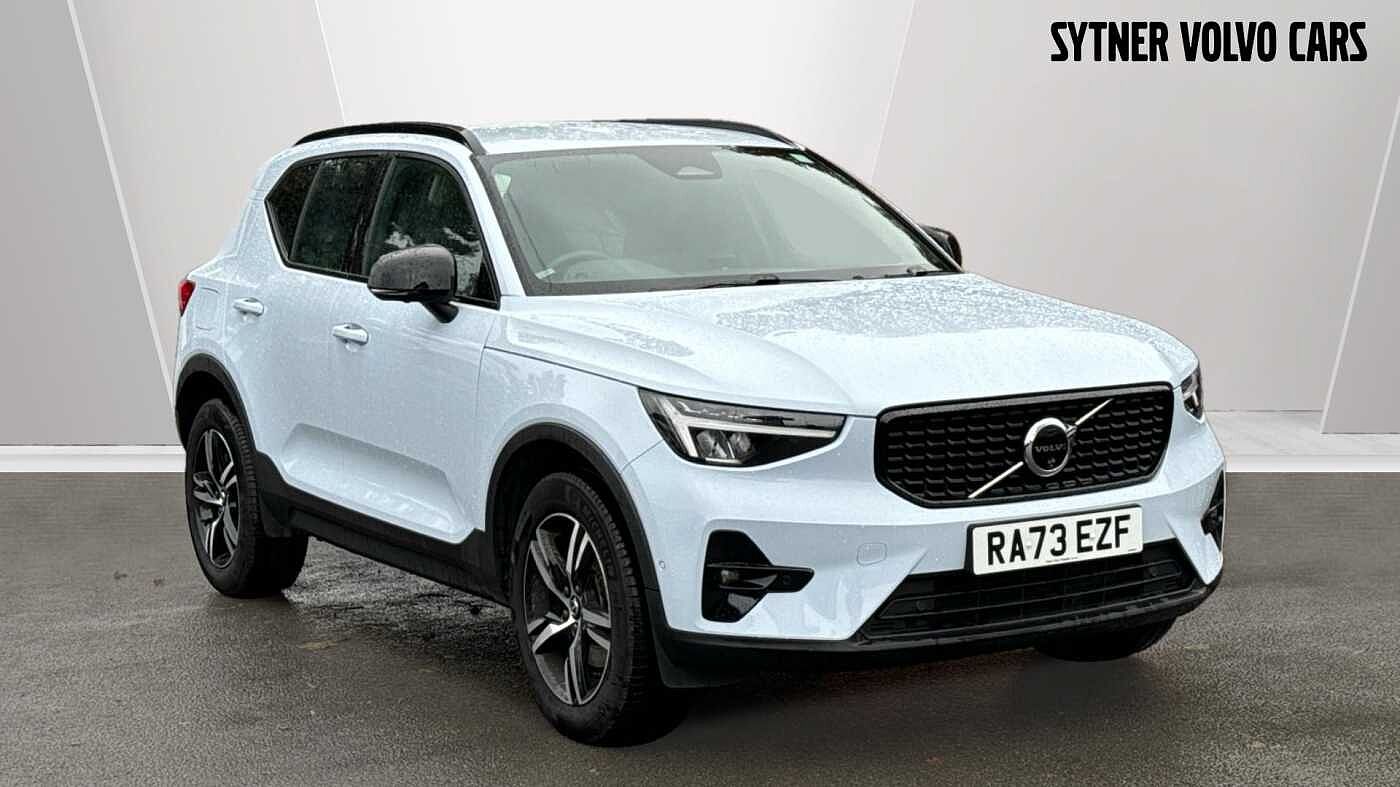 Main listing image - Volvo XC40