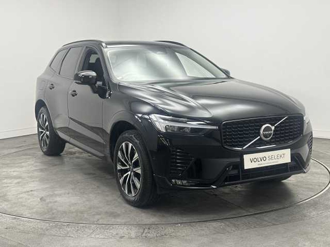 Main listing image - Volvo XC60