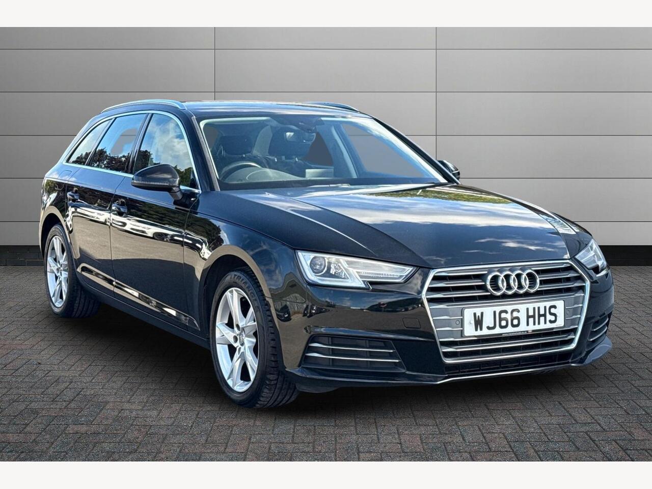 Main listing image - Audi A4 Avant