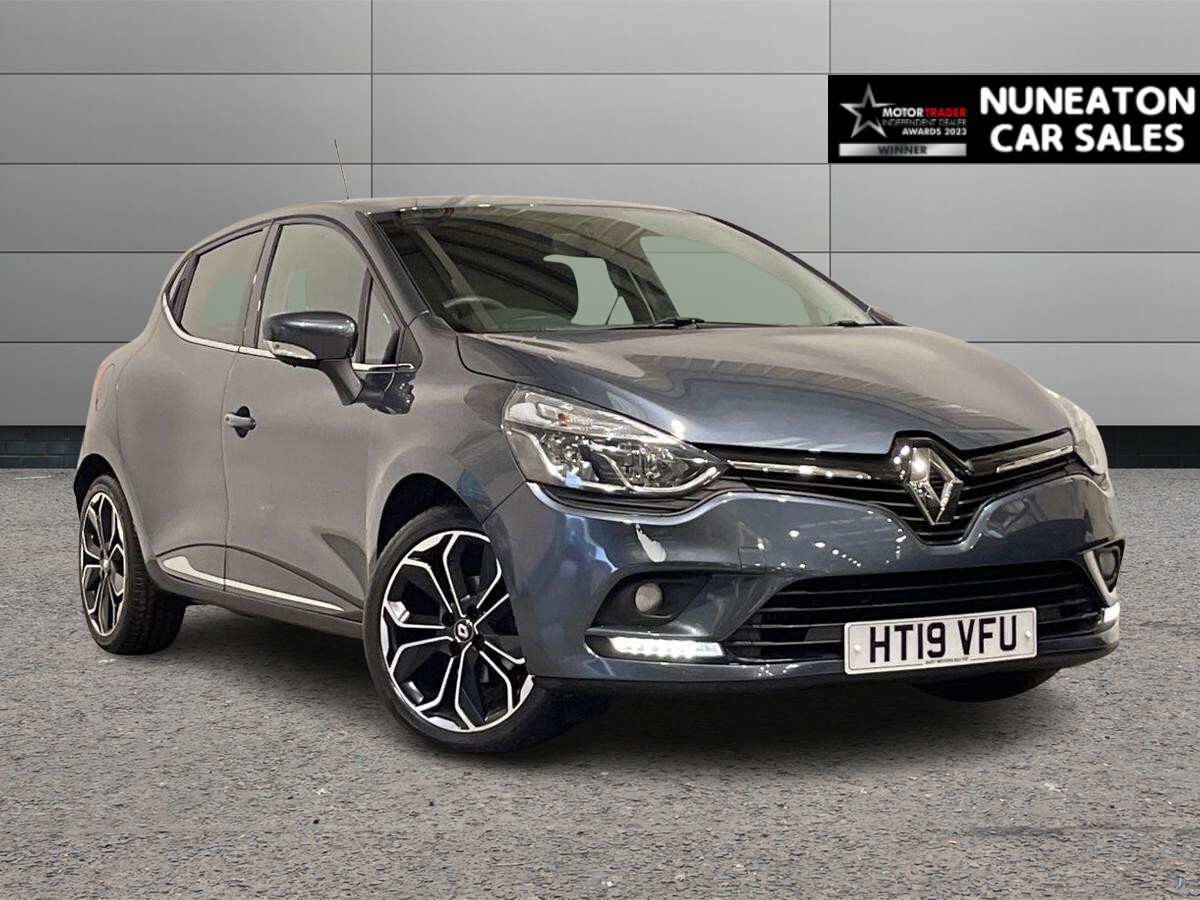 Main listing image - Renault Clio