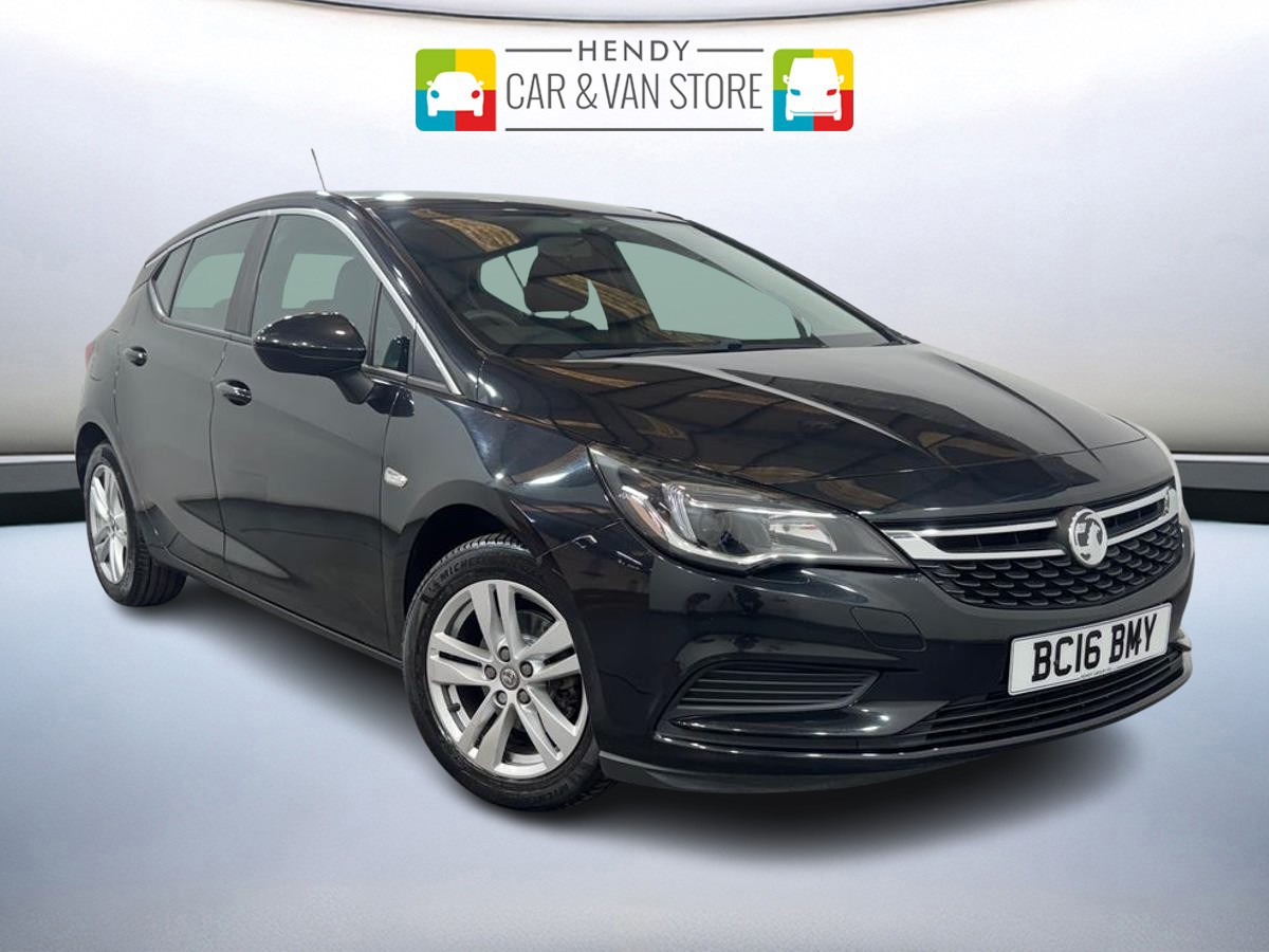 Main listing image - Vauxhall Astra