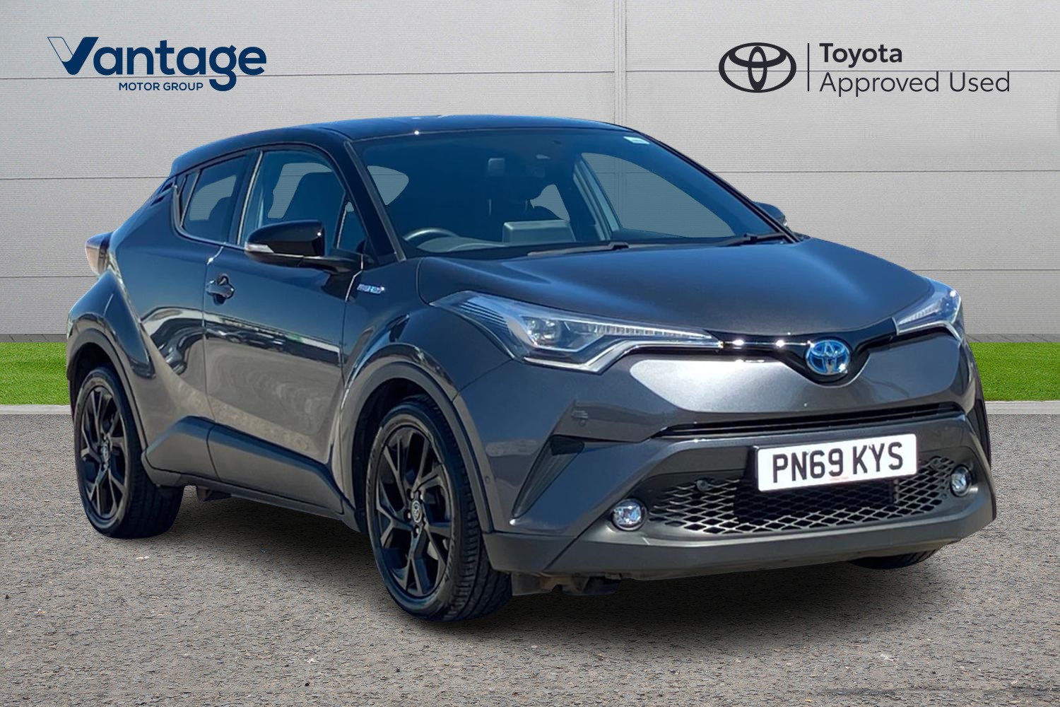 Main listing image - Toyota C-HR