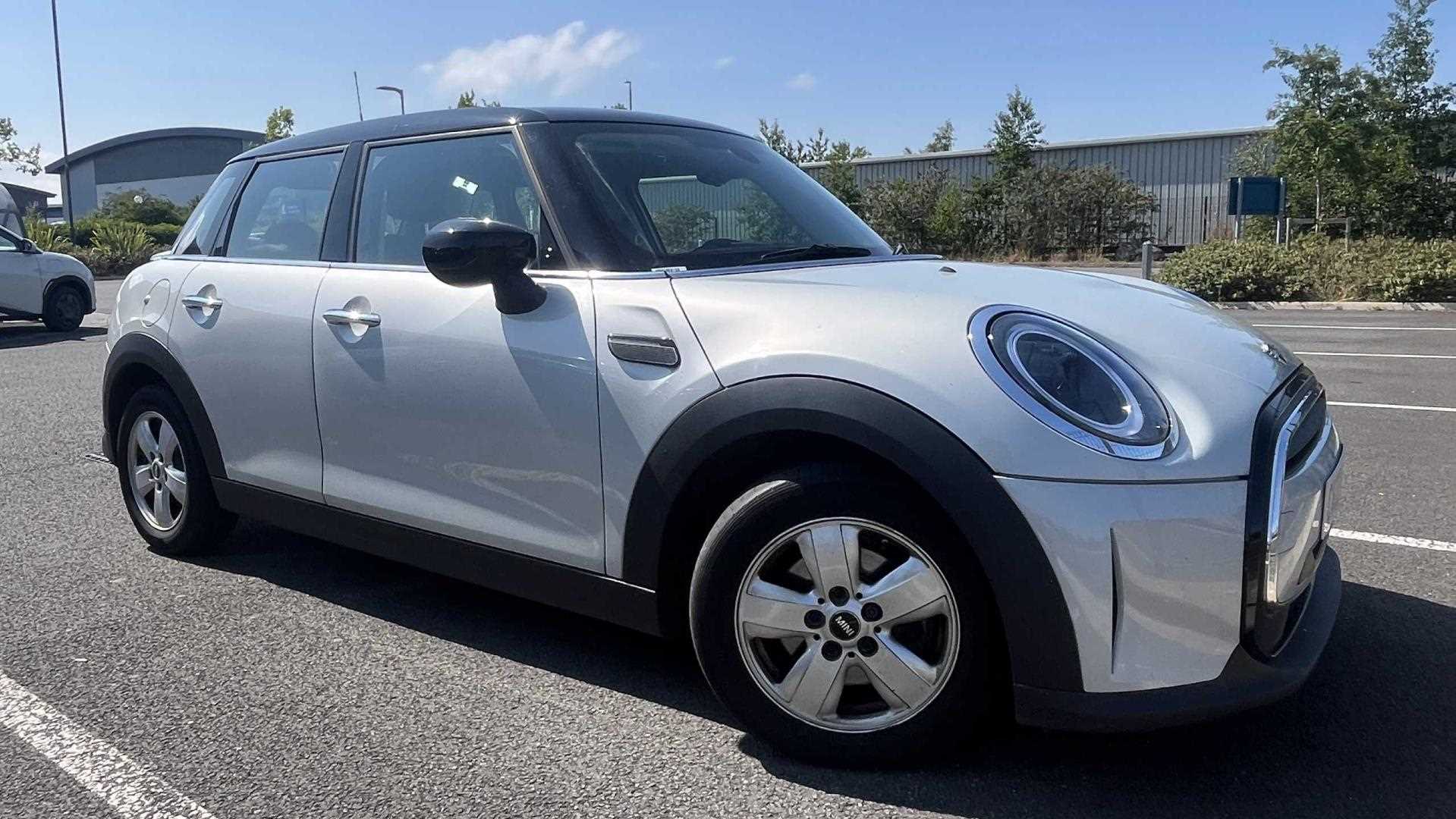 Main listing image - MINI Hatchback 5dr