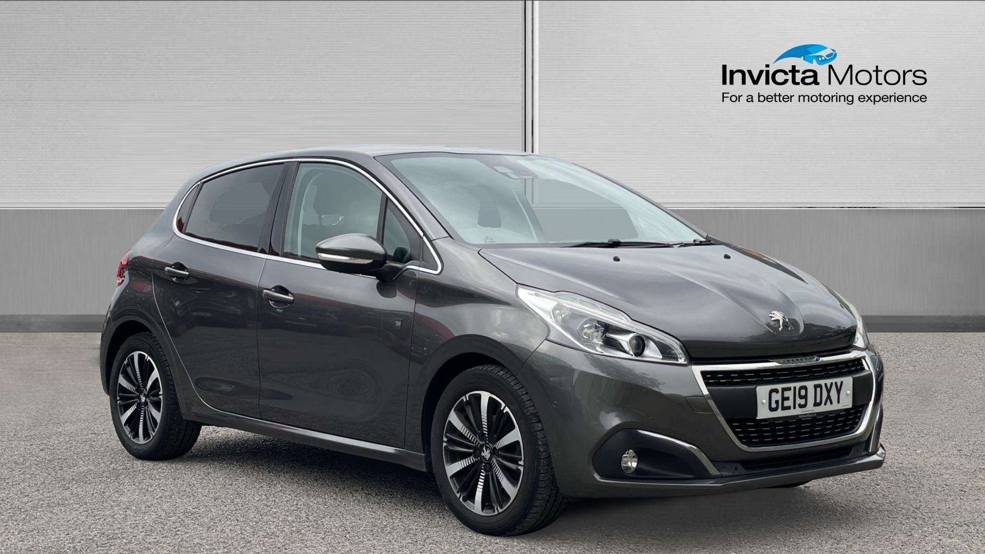 Main listing image - Peugeot 208