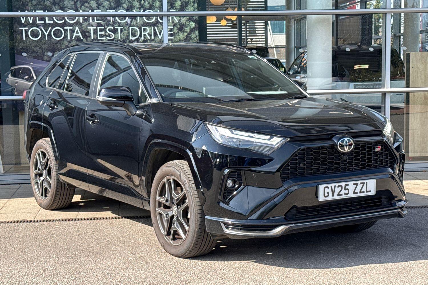 Main listing image - Toyota RAV4