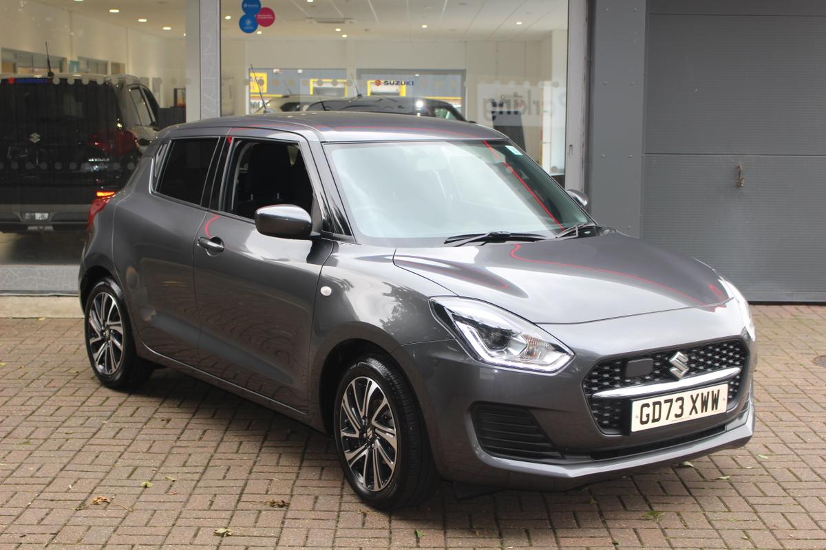 Main listing image - Suzuki Swift