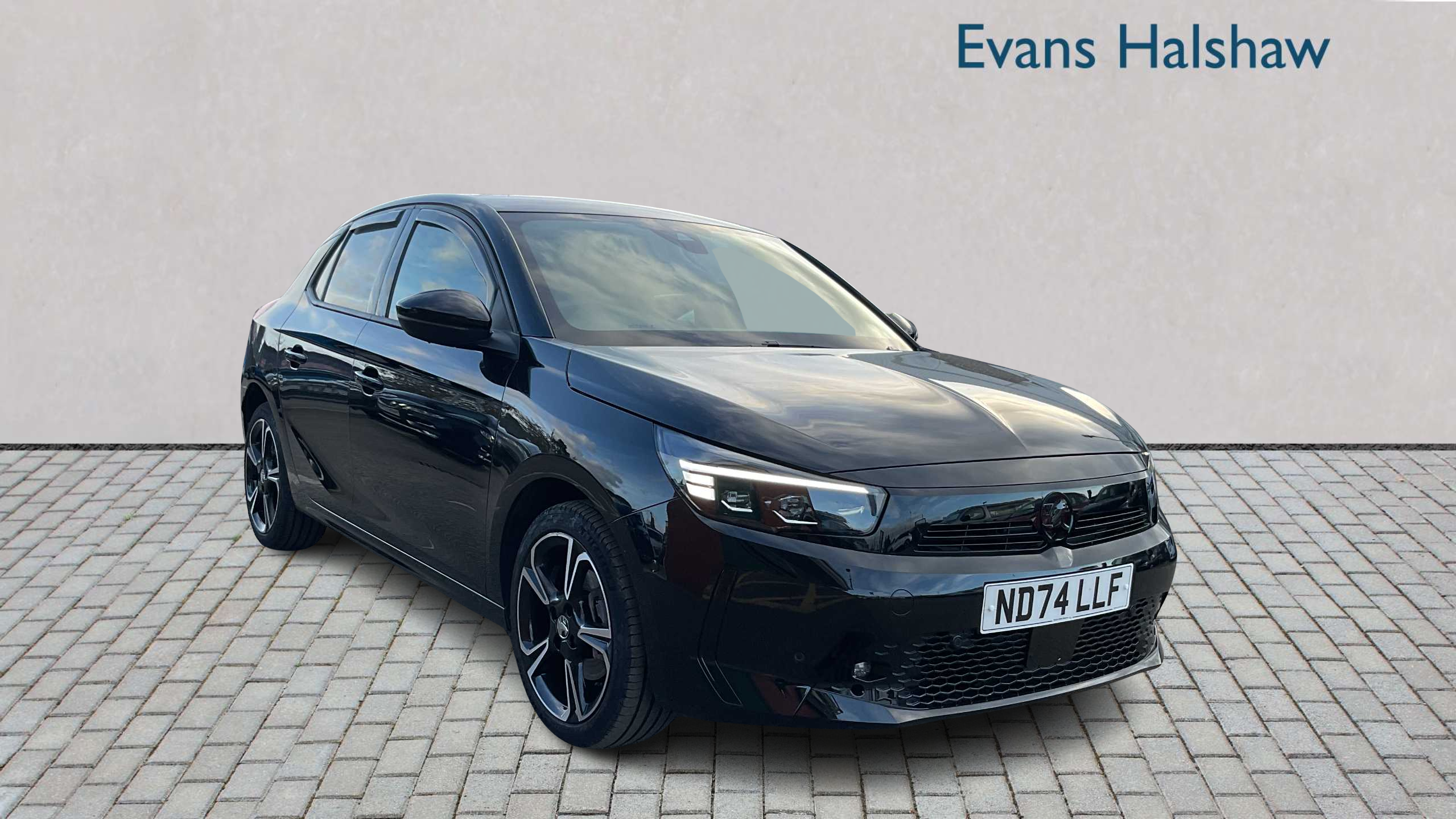 Main listing image - Vauxhall Corsa