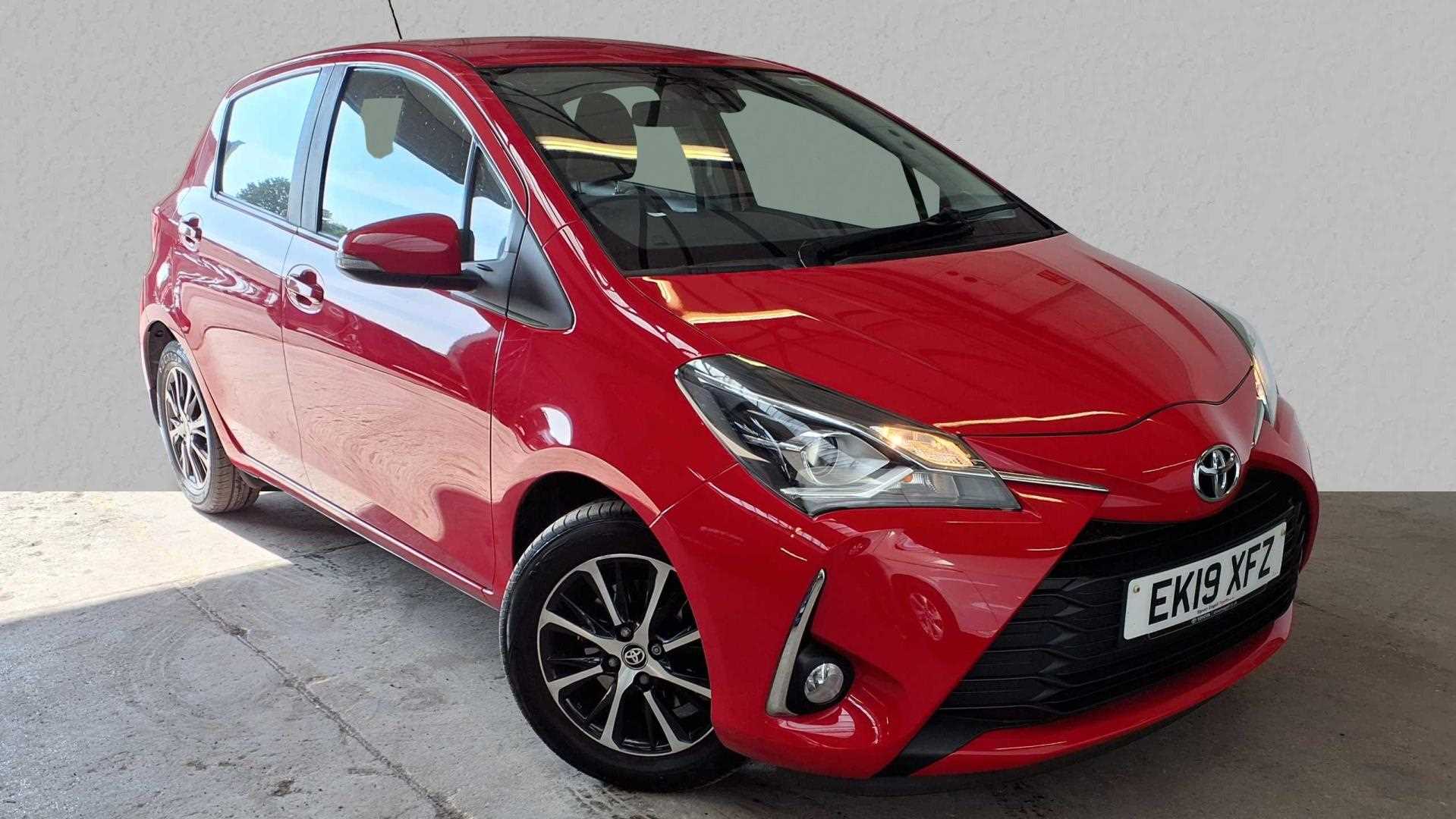 Main listing image - Toyota Yaris