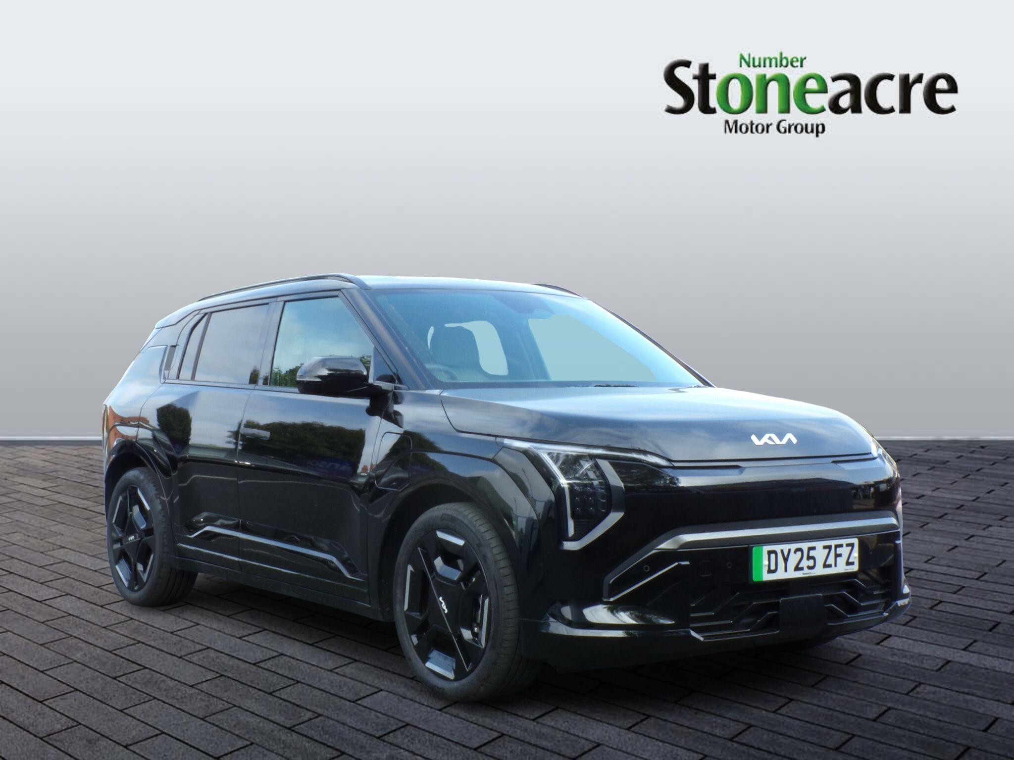Main listing image - Kia EV3