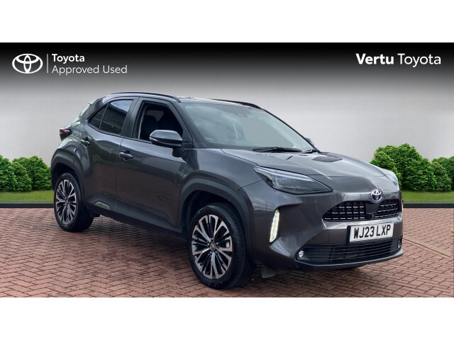 Main listing image - Toyota Yaris Cross