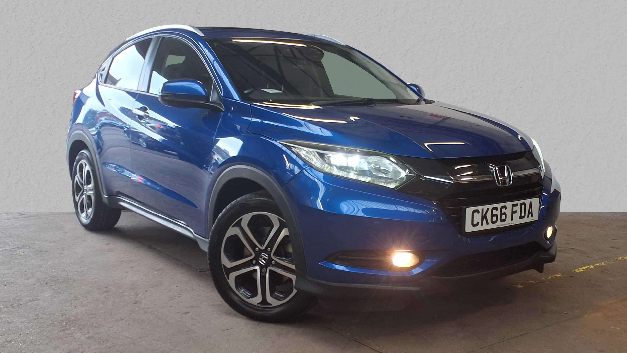 Main listing image - Honda HR-V