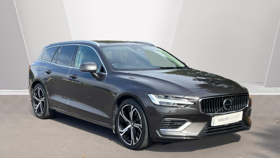Main listing image - Volvo V60