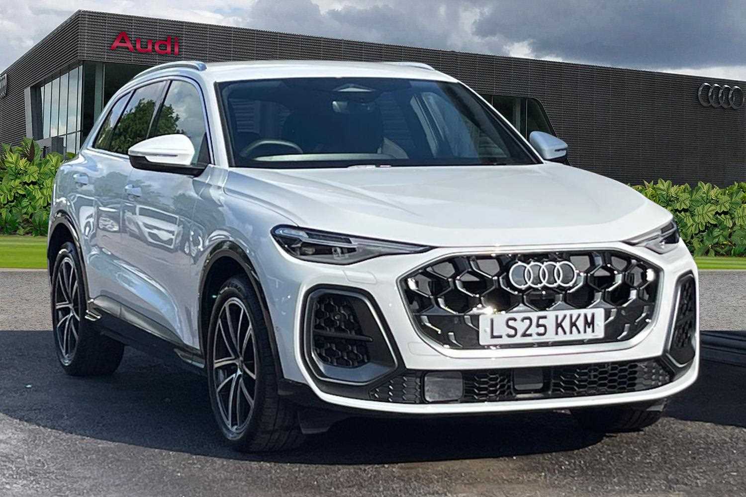 Main listing image - Audi Q5