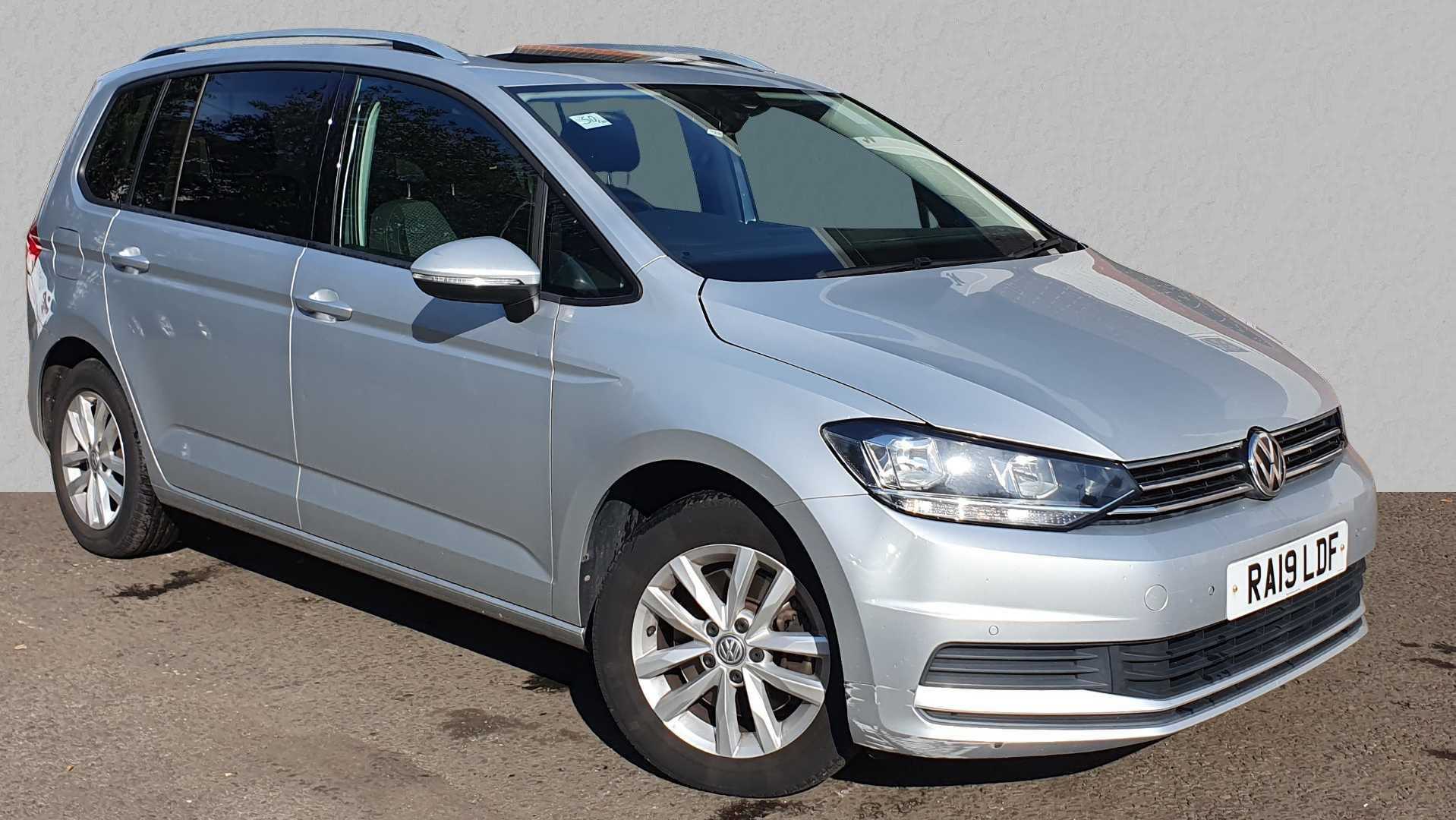 Main listing image - Volkswagen Touran