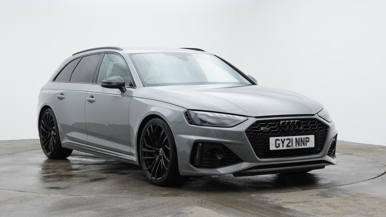 Main listing image - Audi RS4