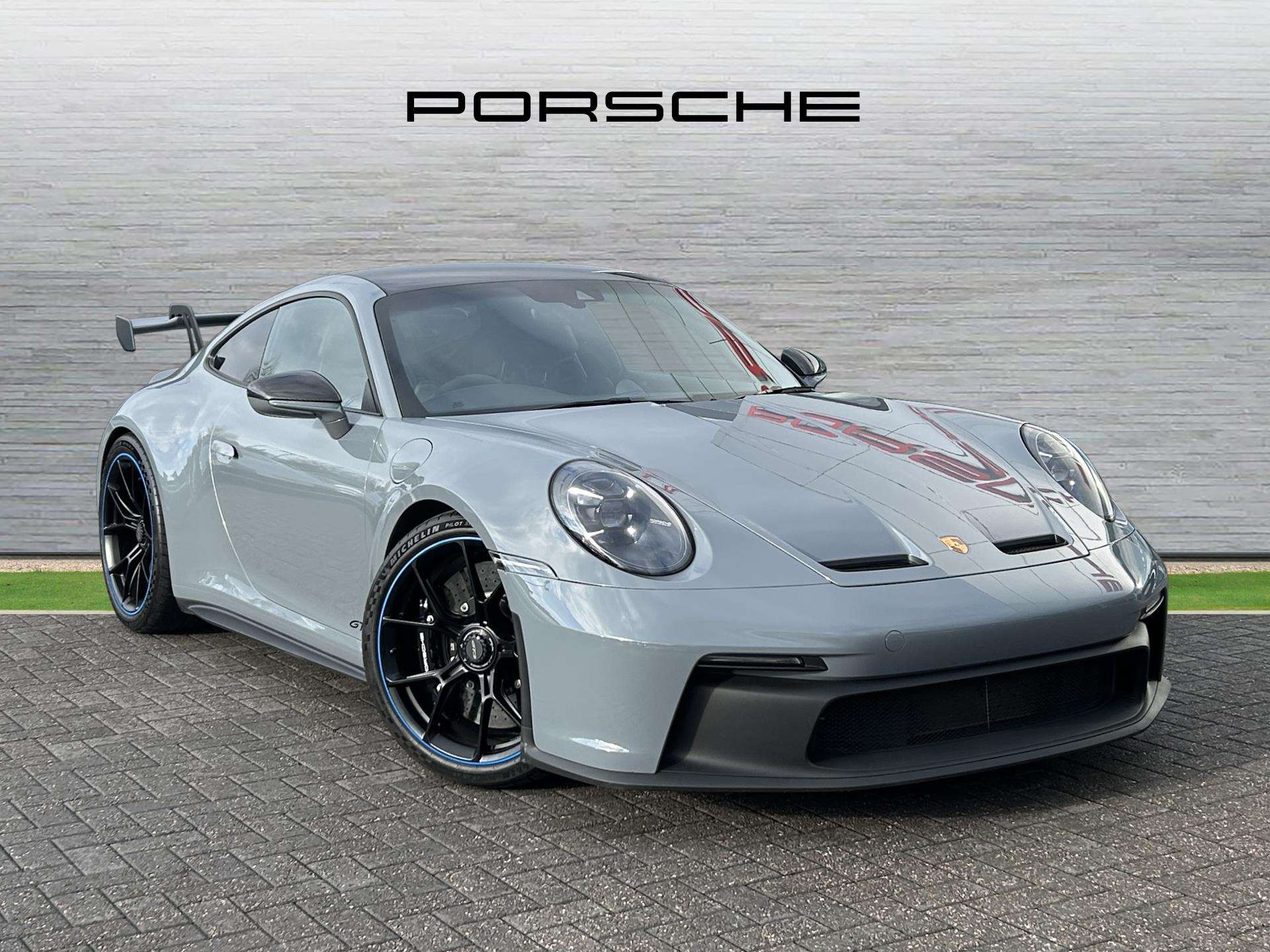 Main listing image - Porsche 911
