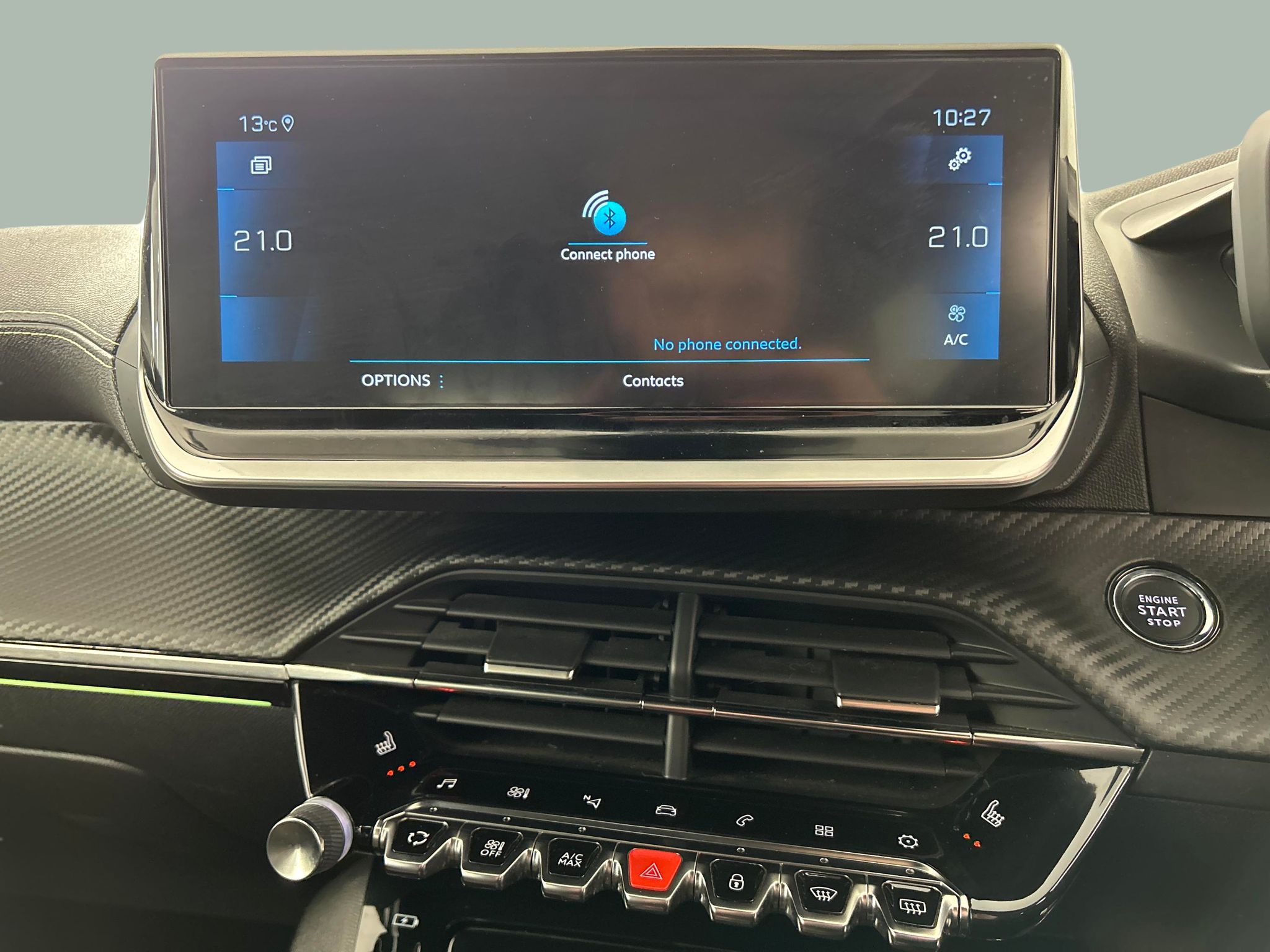 Main listing image - Peugeot 2008