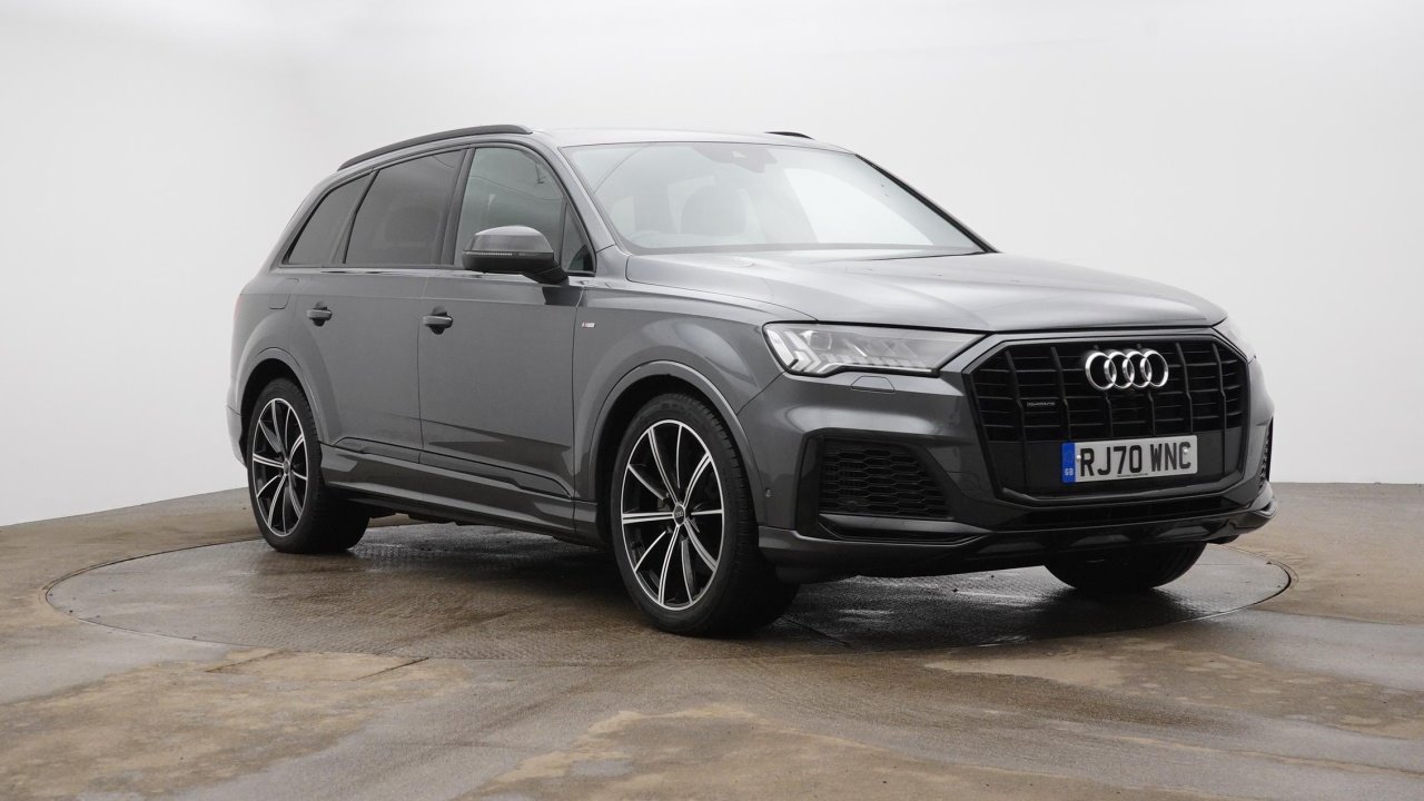 Main listing image - Audi Q7