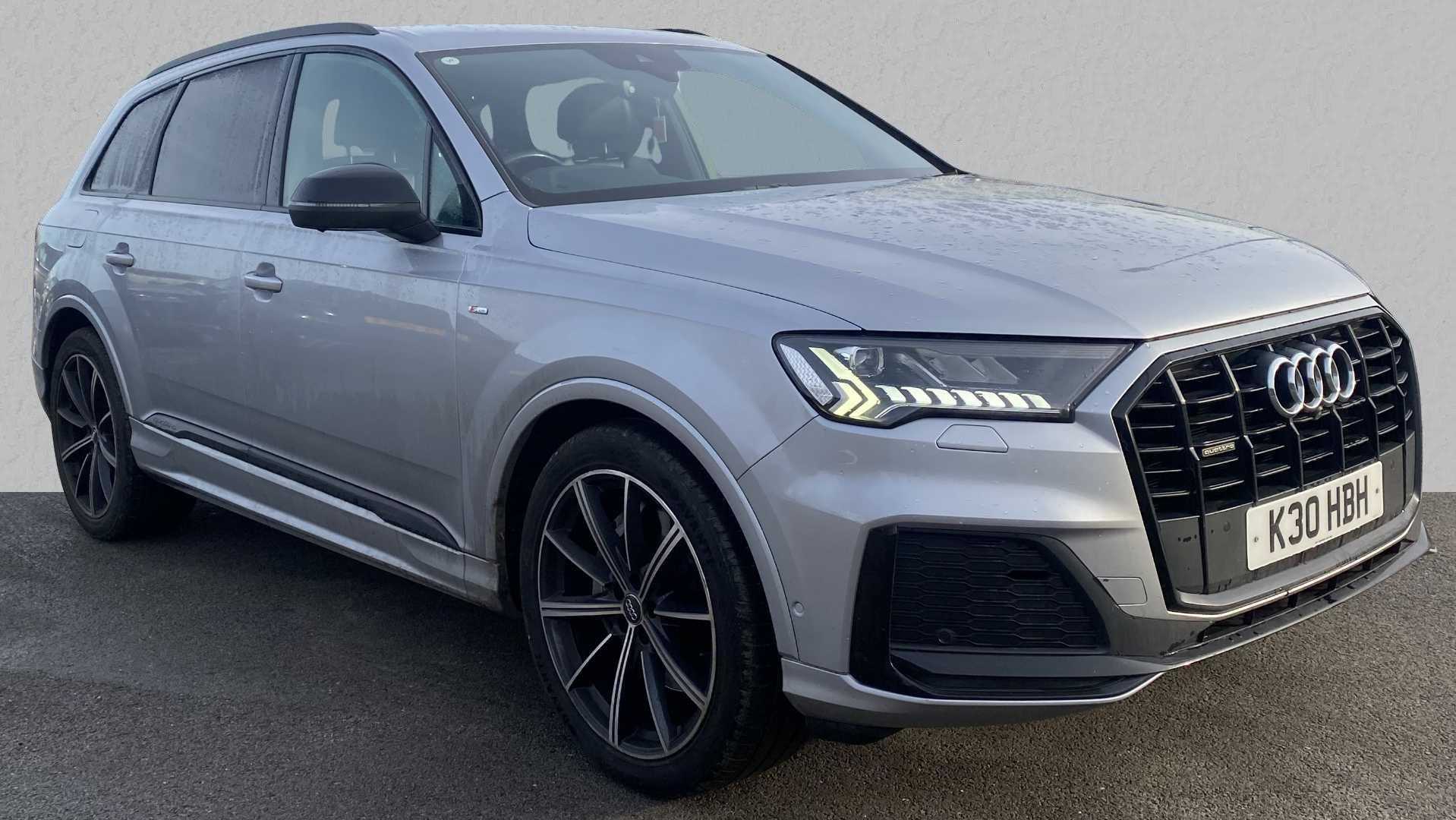 Main listing image - Audi Q7