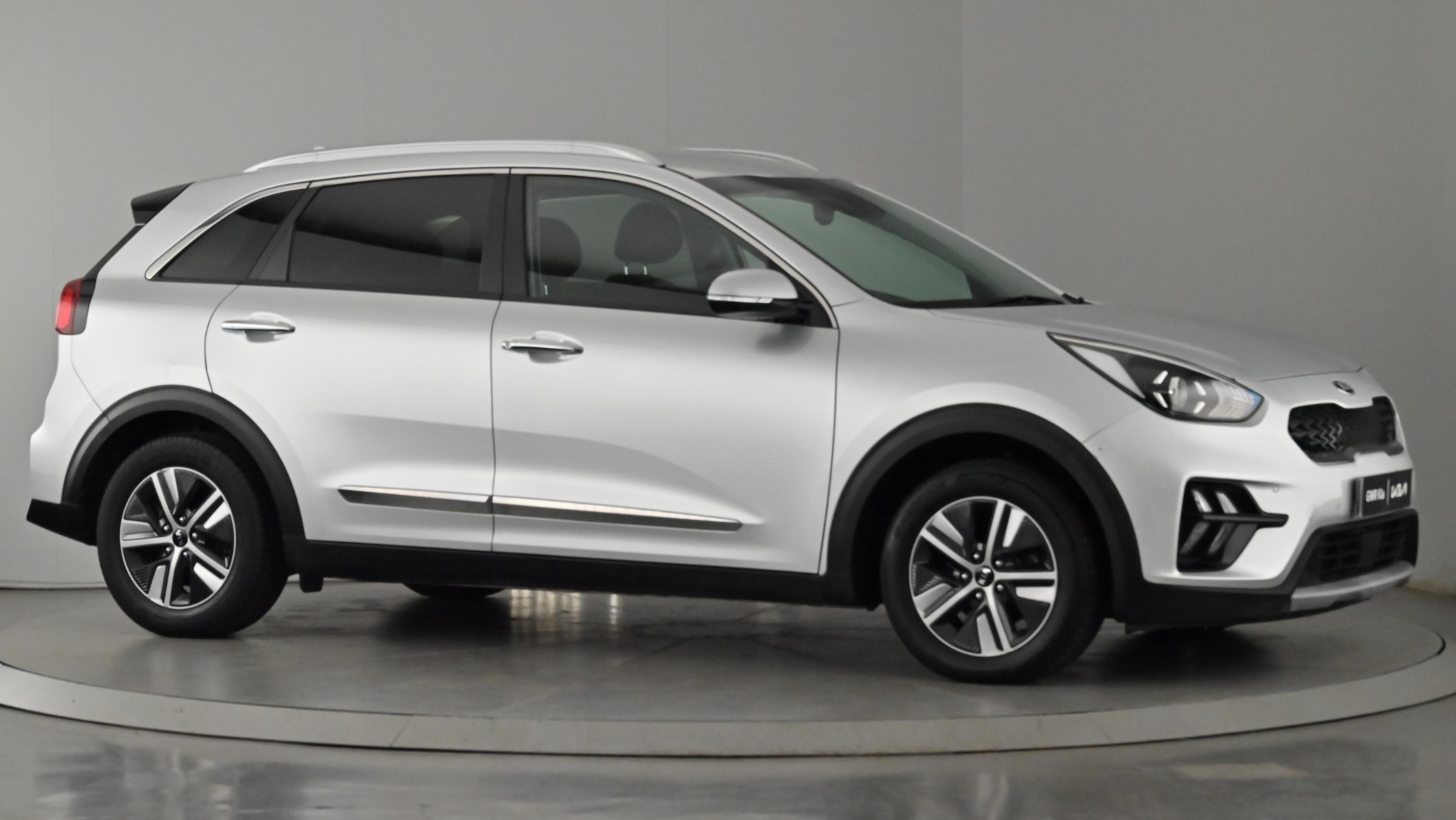 Main listing image - Kia Niro