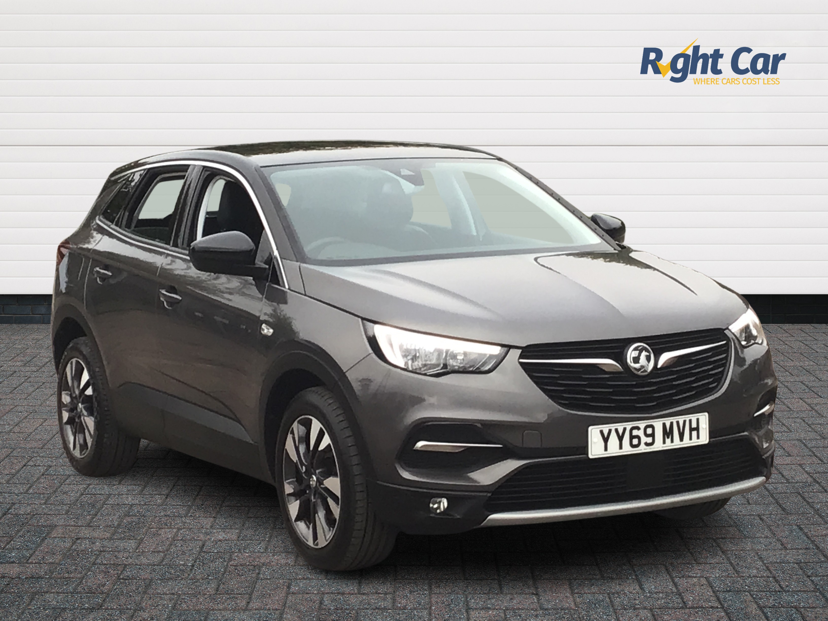 Main listing image - Vauxhall Grandland X