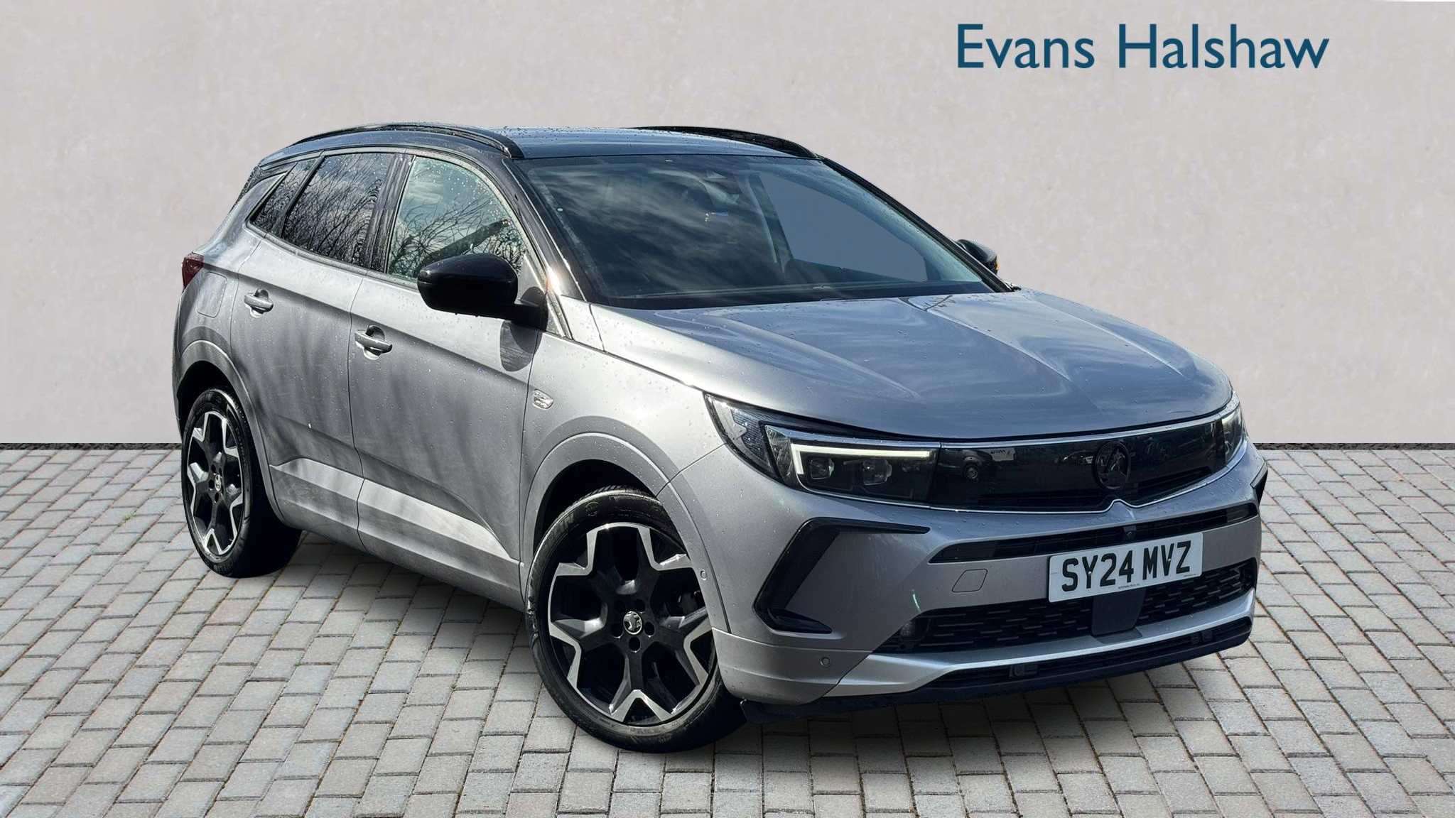 Main listing image - Vauxhall Grandland