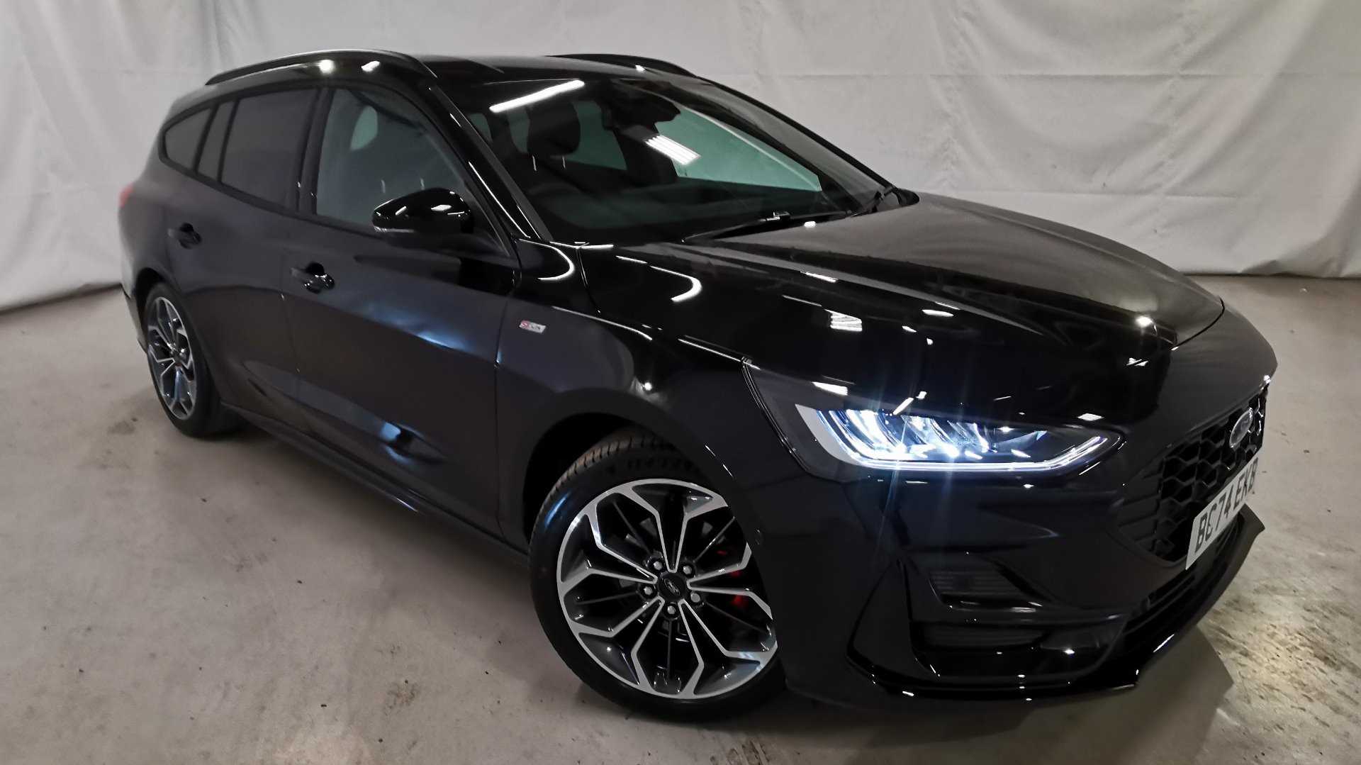Main listing image - Ford Focus Estate