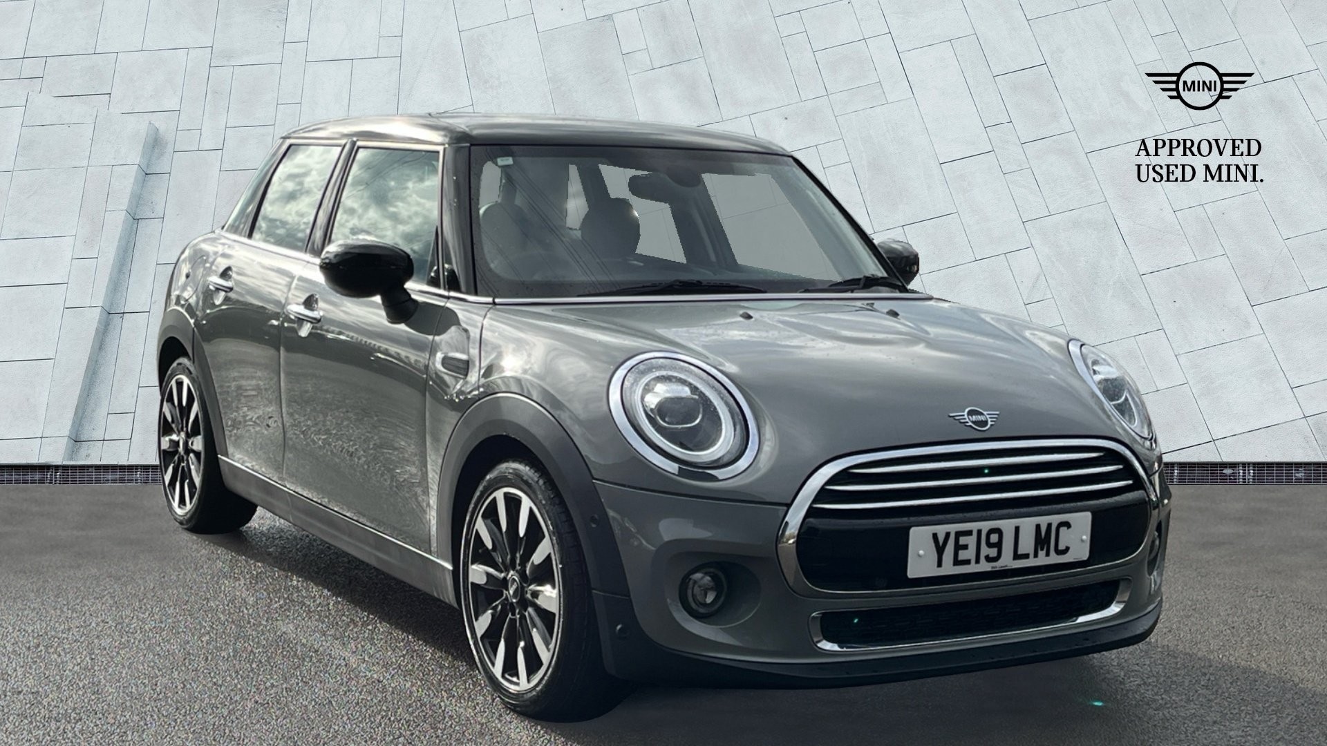 Main listing image - MINI Hatchback